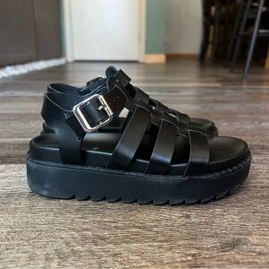 Art Class Chunky Fisherman Sandal - Black